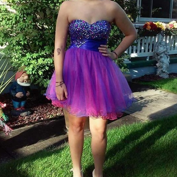 Prom/formal dress - Picture 1 of 2