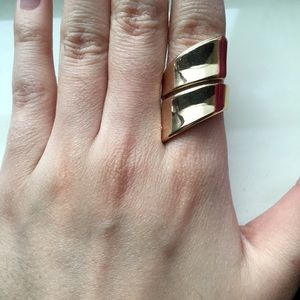 twisted ring golden tone