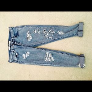 Brandy Melville boyfriend jeans