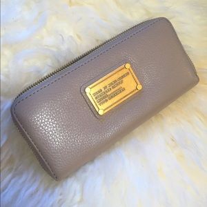 Marc Jacobs "Too Hot To Handle" Zip-Around wallet