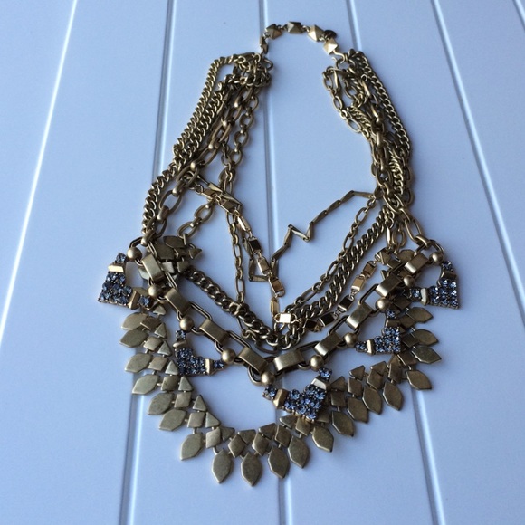 Stella & Dot Gold Sutton Necklace