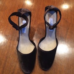 Calvin Klein brown velvet strappy sandals!