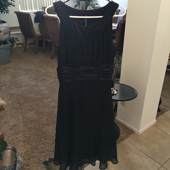 Dresses & Skirts - Cocktail dress