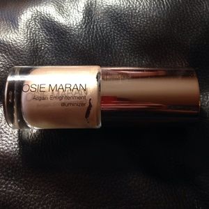 Josie Maran argan Enlightenment Illuminizer