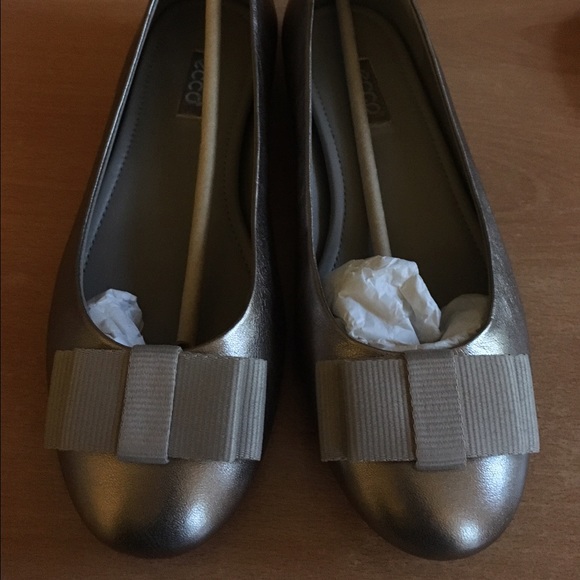 Ecco Shoes - Ecco pewter/metallic ballerina flats