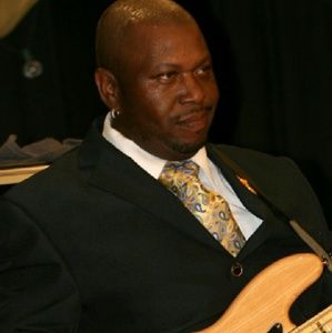 Meet your Posher, Bobby