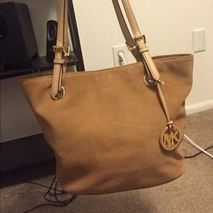 Micheal kors purse