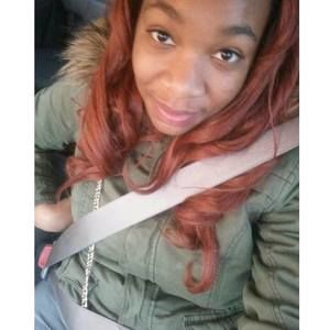 Meet your Posher, Desiree