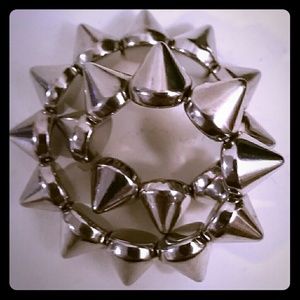 Stretchy Spiked Bracelet