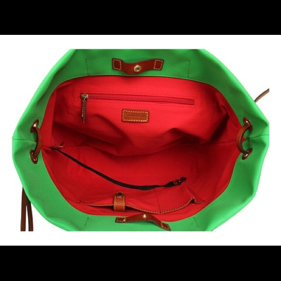 ❌SOLD❌NWT Dooney and Bourke Kelly Green Shopper - Picture 3 of 4