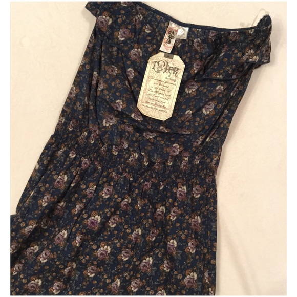 Boho Floral Maxi Dress - Picture 4 of 4