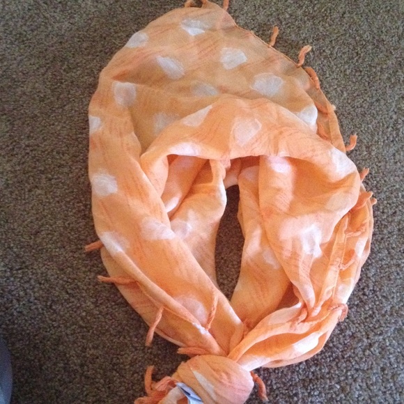 Old navy scarf - Picture 2 of 2