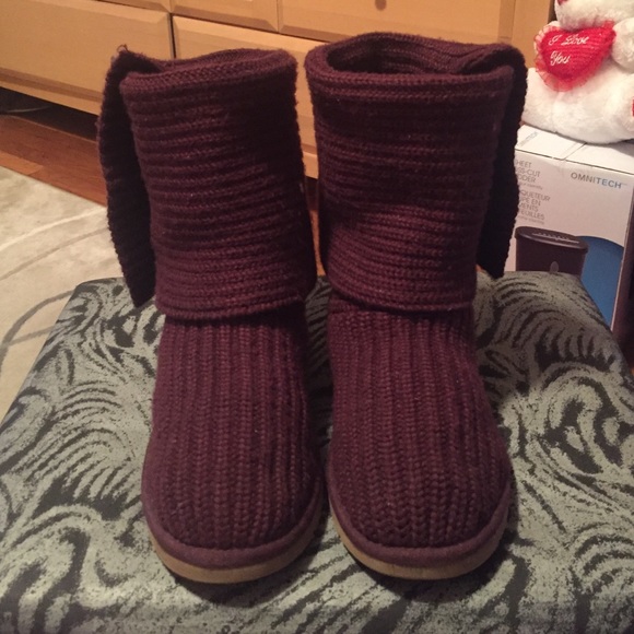 ‼️SOLD‼️ Purple  Uggs - Picture 1 of 4