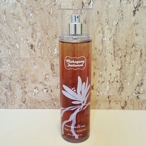 Bath & Body Works Mahogany Teakwood mist NEW