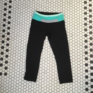 Lululemon reversible cropped yoga pant