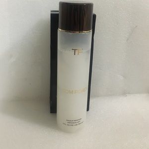 tom ford makeup remover