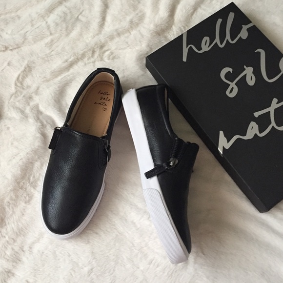 Banana Republic Shoes - Leather sneakers