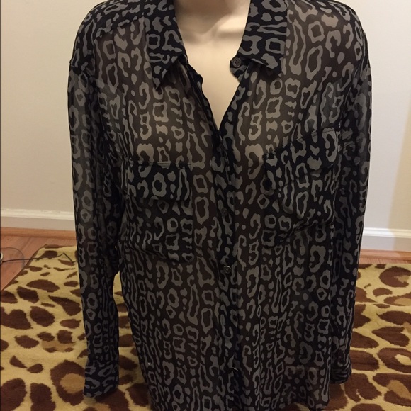 Equipment black and gray leopard silk top