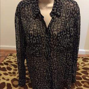 Equipment black and gray leopard silk top