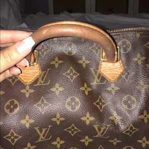Authentic Louis Vuitton 30 Speedy Monogram
