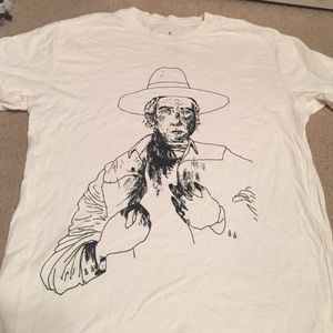 Graphic tee shirt