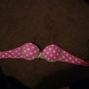 Polka dot strapless bra
