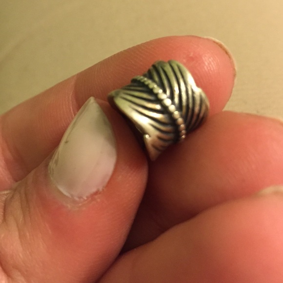 Pandora charm - feather