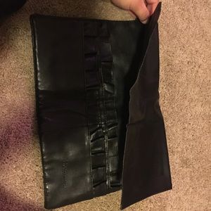 BH cosmetics makeup brush wrap