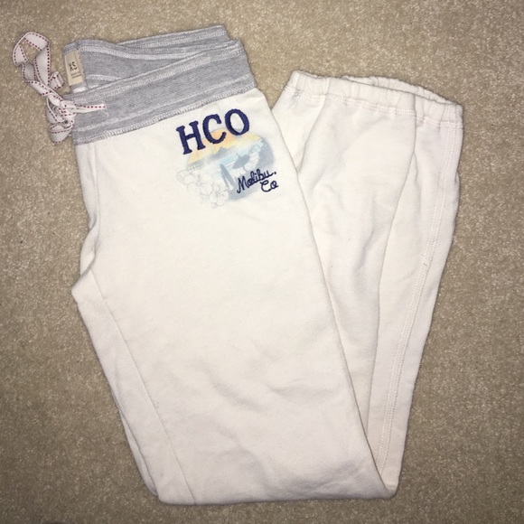 Off white Hollister sweatpants!