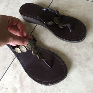 💋SOLD ****Jeweled flip flop base wedges