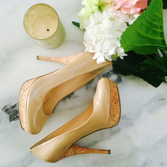 Guess - Nude Patent Heels