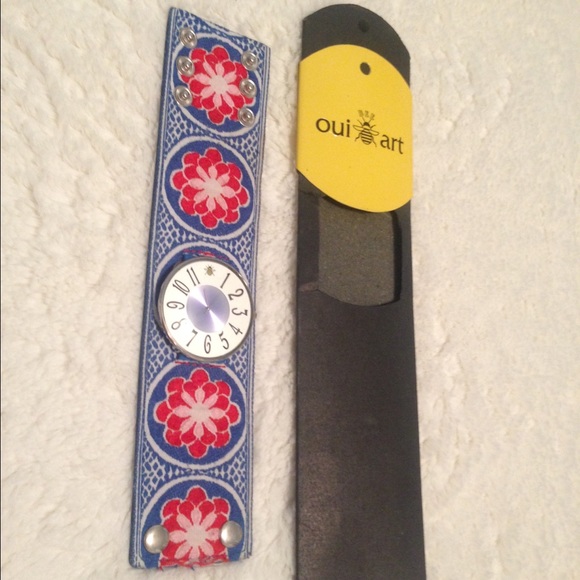 Oui Bee Art Watch
