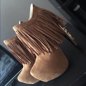 Priviledged Fringe Lolla Chestnut Booties Size 7
