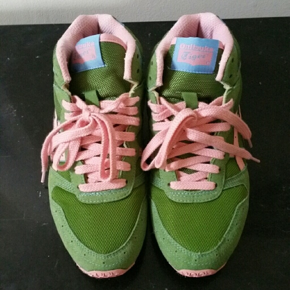 Sold! Asics onitsuka tigers sneakers shoes - Picture 2 of 3