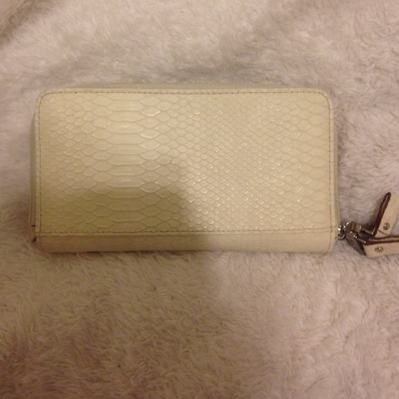 Nicole Miller Wallet White - Picture 2 of 4