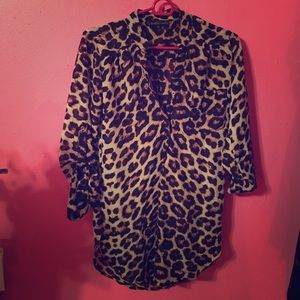 🐯Low high Cheetah print top