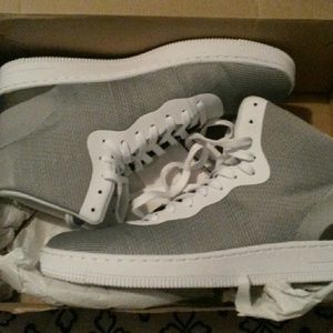 Nsw nike basketball sneakers men size