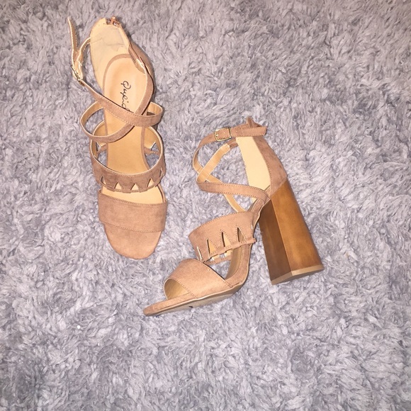 Qupid Shoes - Chunky Heeled Sandals.