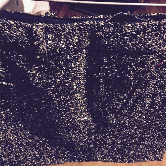 Shorts - Picture 3 of 3