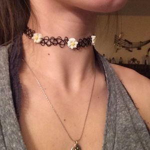 Brandy choker