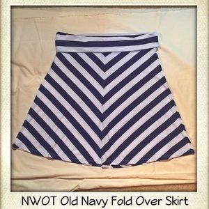 NWOT Old Navy Fold Over Skirt