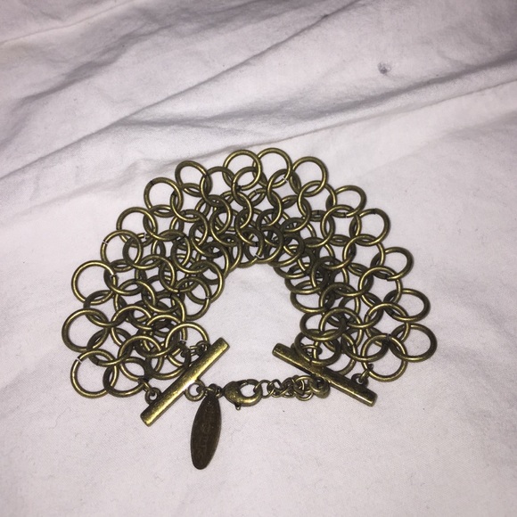 Gold tone bracelet