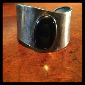 Opal Cuffling Braclet