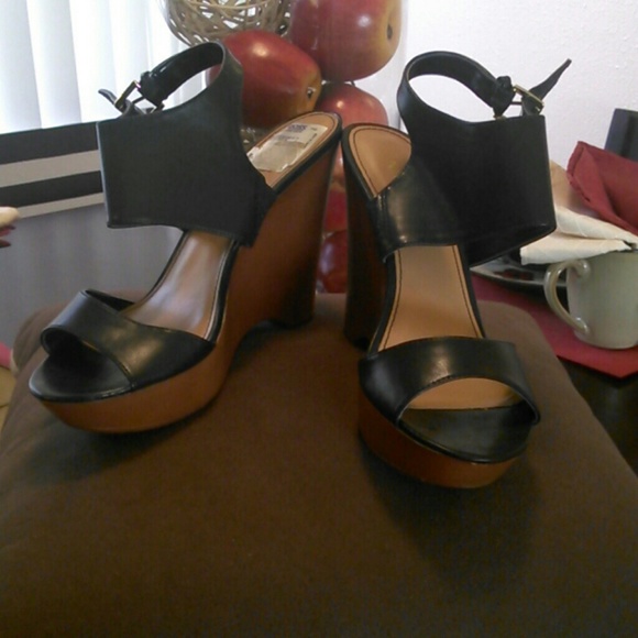 Nine West sandals