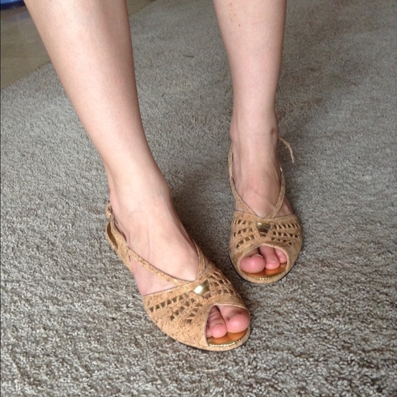 Penaljo Gold and Tan Sandals Heels
