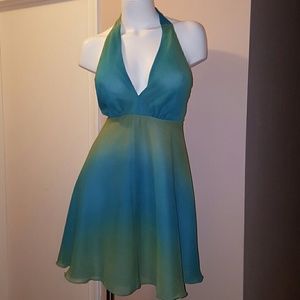 Open Back Halter Dress ❤️👗