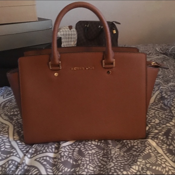 Michael Kors purse