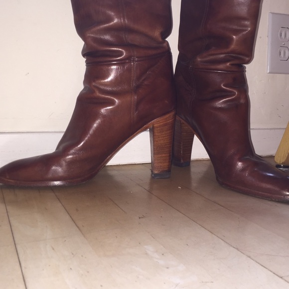 Vintage brown leather boots - Picture 3 of 3