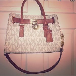 Michael kors tote and matching wallet