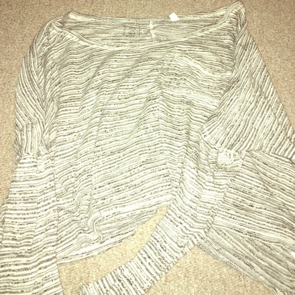 Crop top 3/4 sleeve - Picture 1 of 3